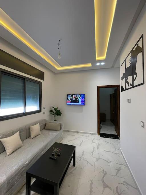 Apartment Berriko Tangier Bagian luar foto