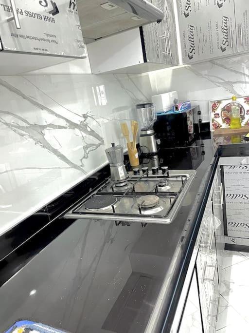 Apartment Berriko Tangier Bagian luar foto