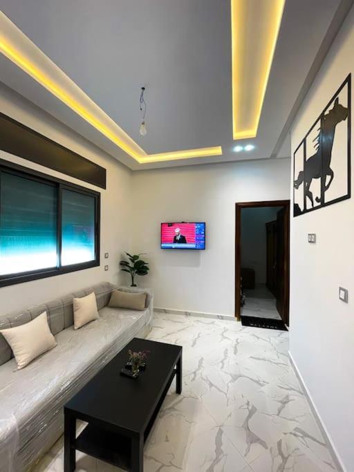 Apartment Berriko Tangier Bagian luar foto
