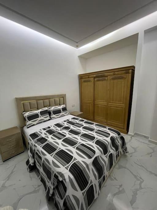 Apartment Berriko Tangier Bagian luar foto