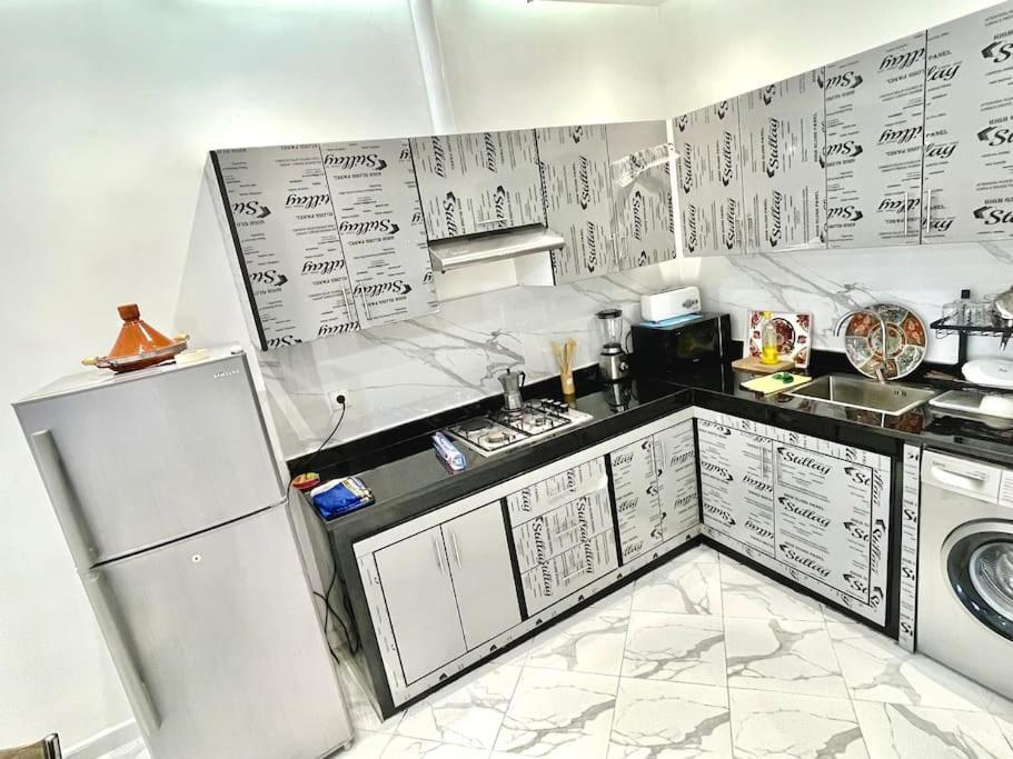 Apartment Berriko Tangier Bagian luar foto