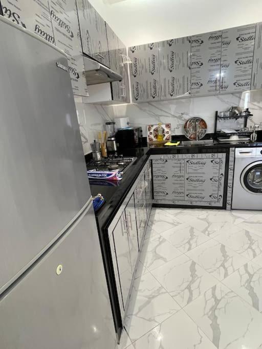 Apartment Berriko Tangier Bagian luar foto